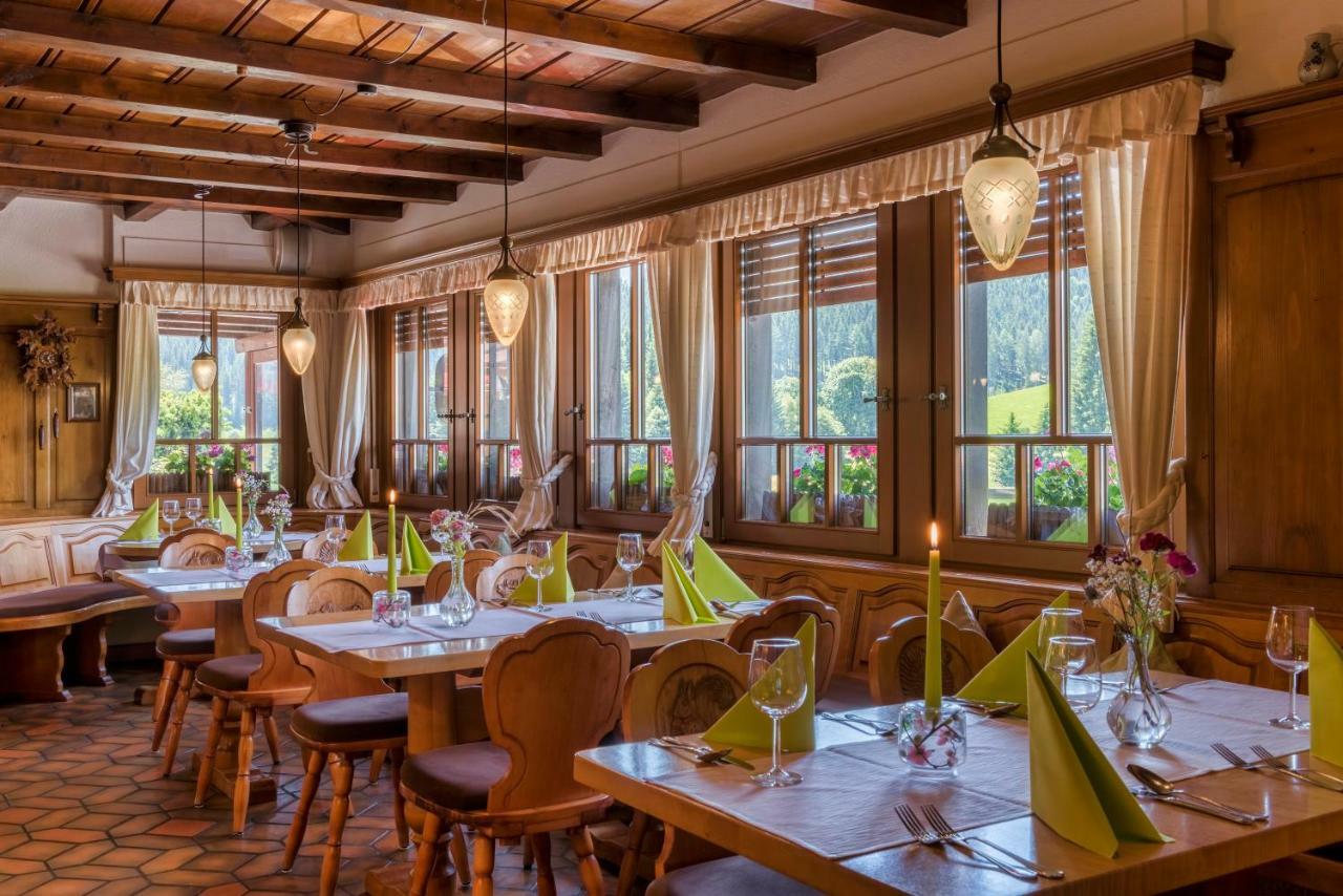 Landgasthof Jostalstueble Titisee-Neustadt Buitenkant foto